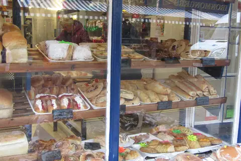The Little Bread Pedlar photo 3